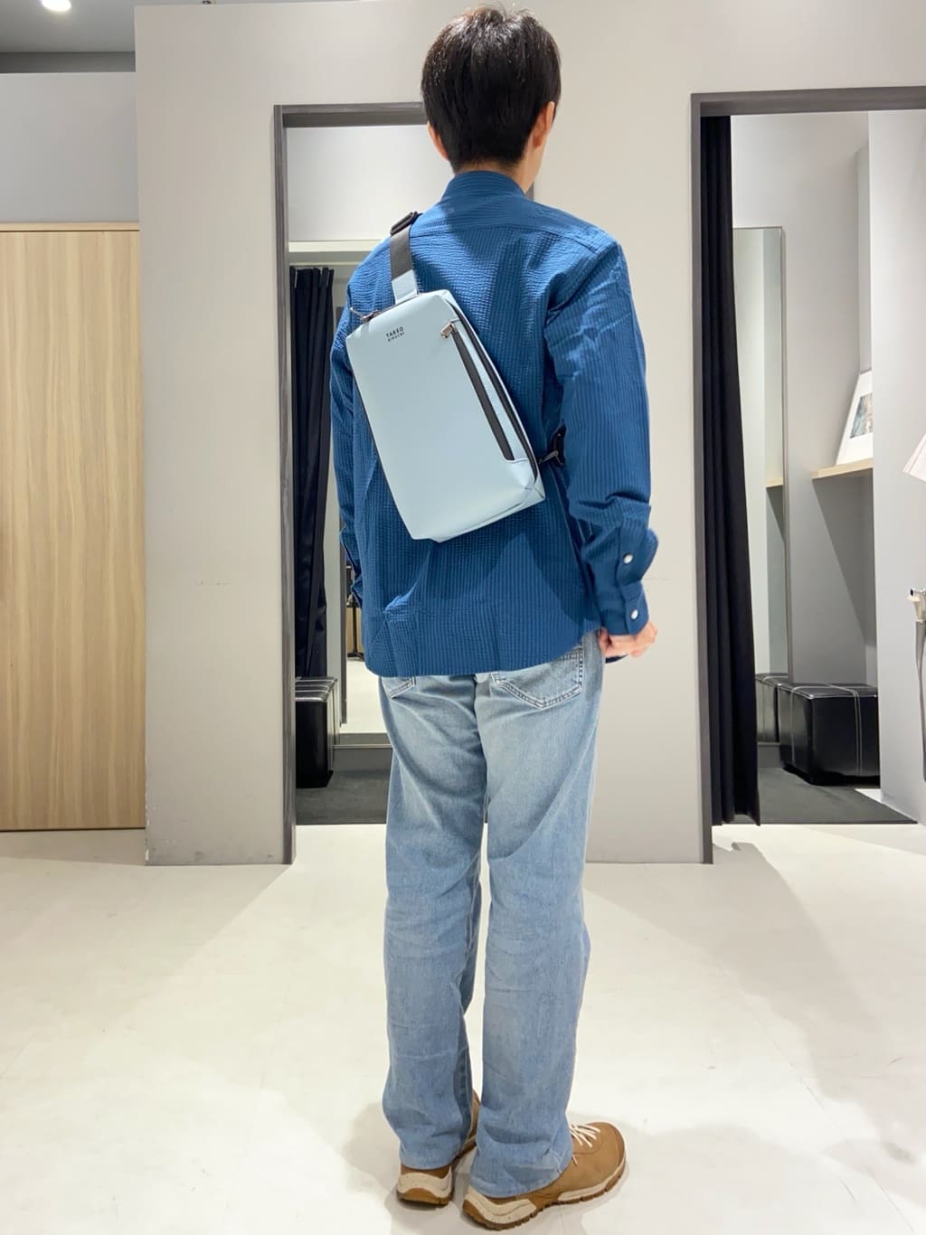 わいずみさんの「TAKEO KIKUCHI｜【撥水】ライトウェイト ボディバッグ」を使ったコーディネート