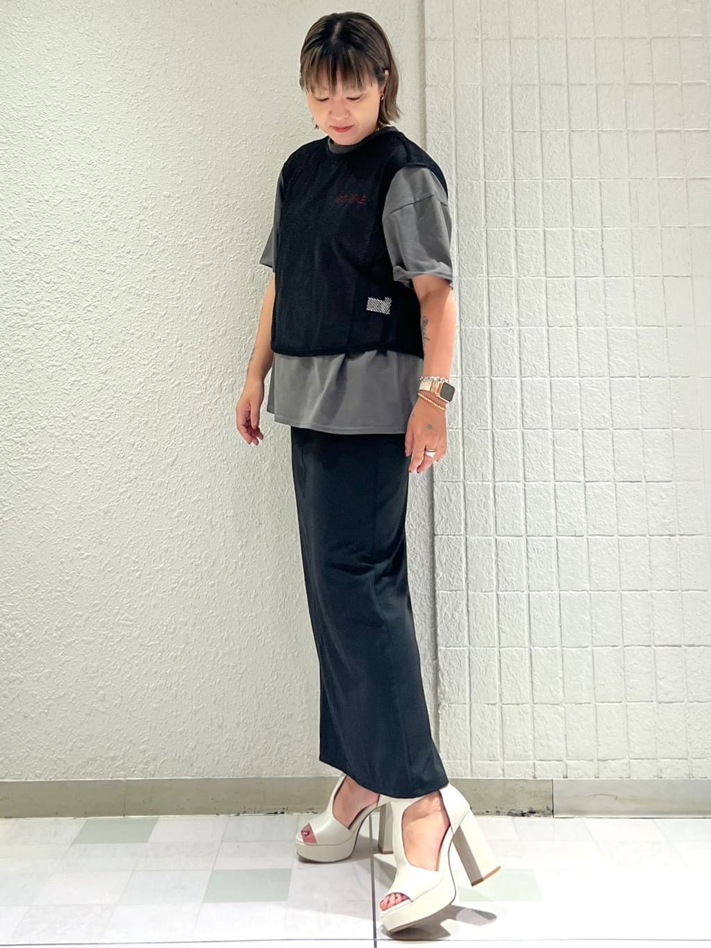 TAKAさんの「ESPERANZA｜Tストラップスクエアサンダル 24SS」を使ったコーディネート