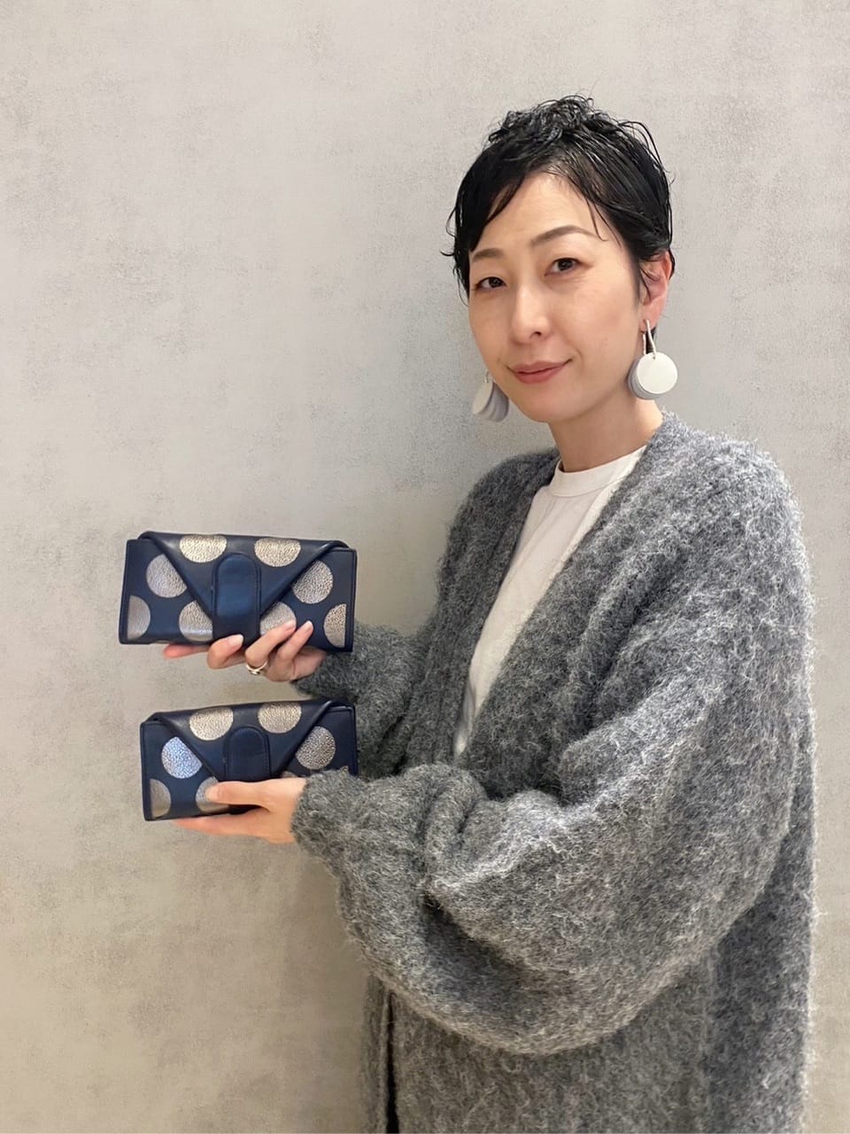Kさんの「HIROKO HAYASHI｜チェーン付長財布用 ロングチェーン」を使ったコーディネート