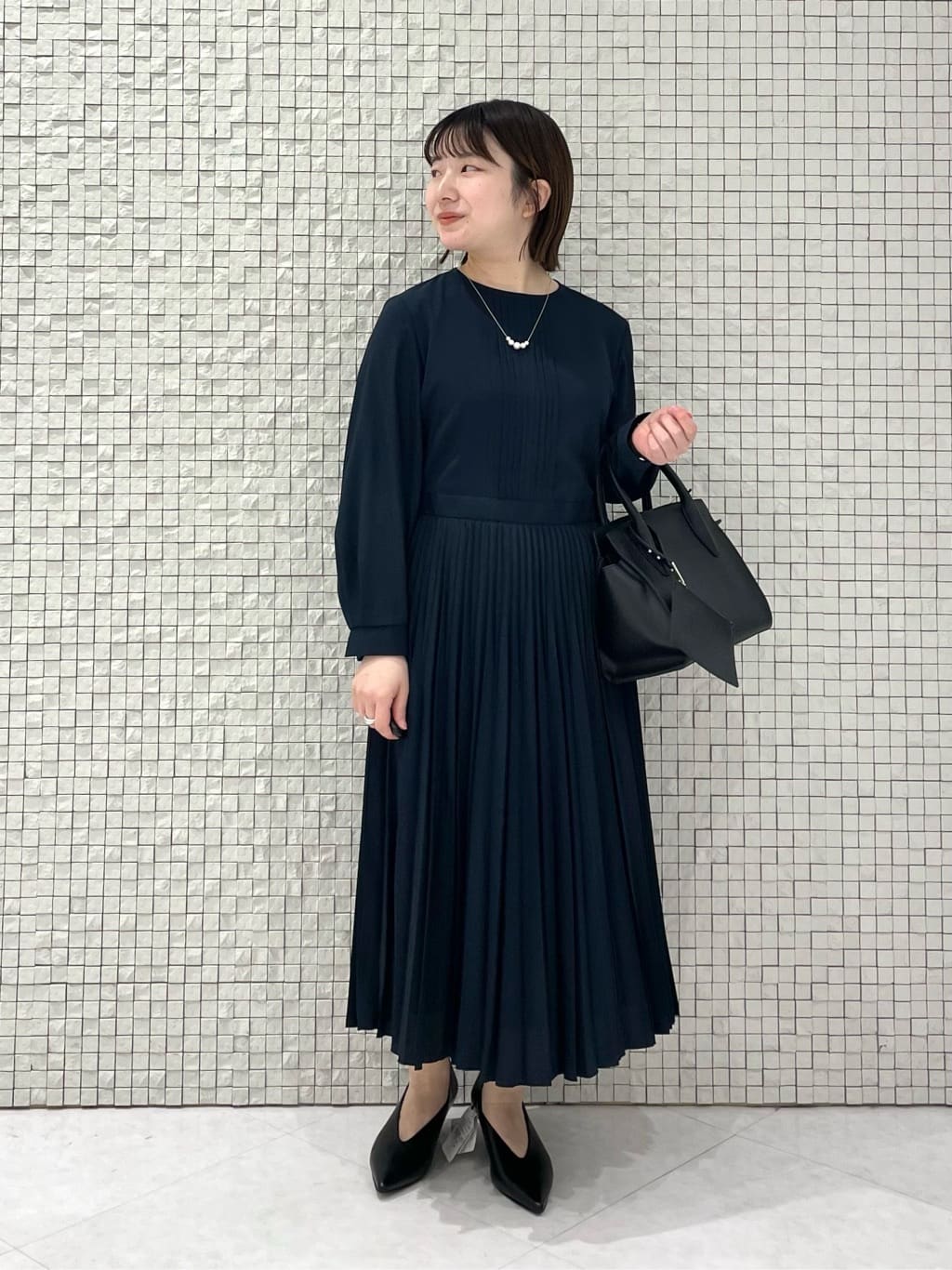 sakuさんの「INDIVI｜【セレモニーにおすすめ！】パール調トップネックレス」を使ったコーディネート