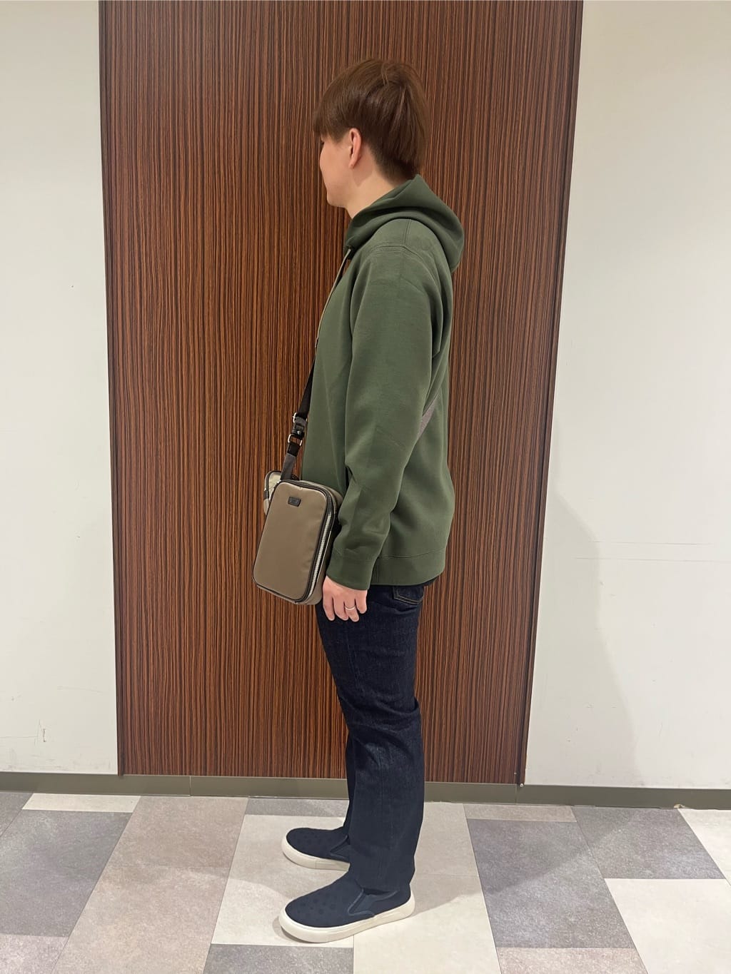 たくさんの「TAKEO KIKUCHI｜【Sサイズ～】エアダン プルオーバー パーカ」を使ったコーディネート