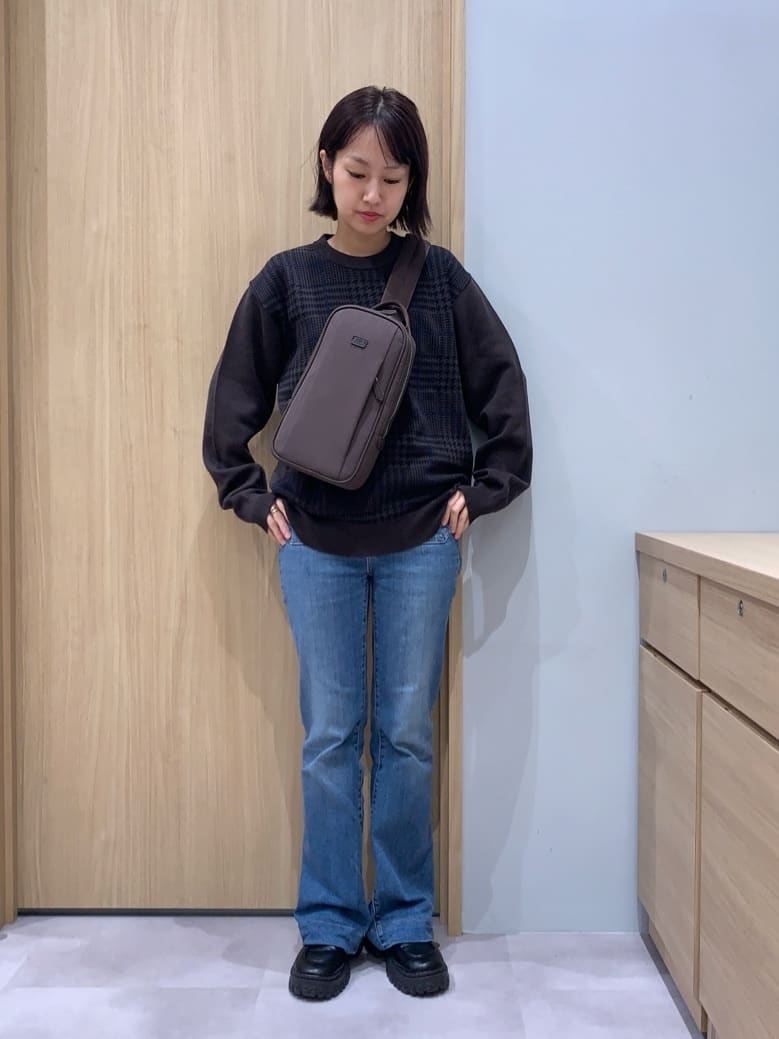 よぴさんの「TAKEO KIKUCHI｜【ソフト＆ナチュラル】ミニメッシュ レザー 2つ折り財布」を使ったコーディネート