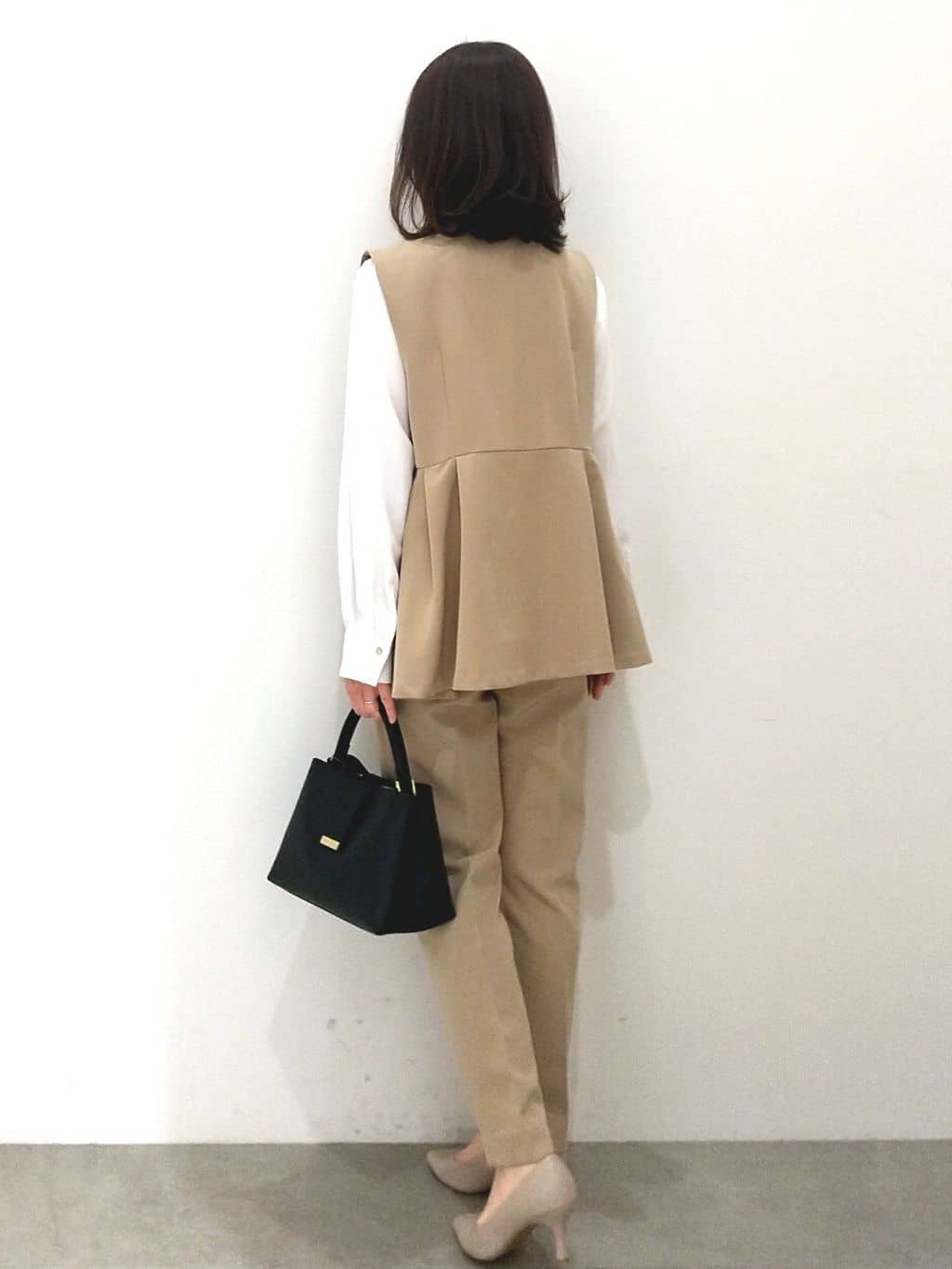 Matsuさんの「OPAQUE.CLIP｜【抗菌防臭加工/7cmヒール】ベーシックパンプス/通勤対応」を使ったコーディネート