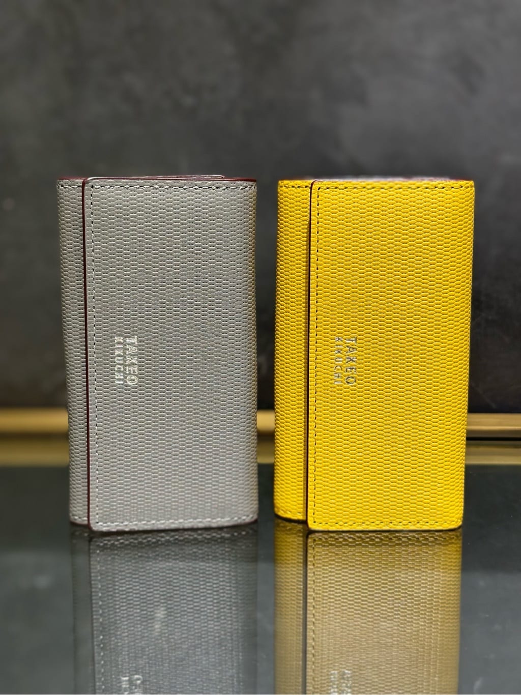 オノアサミさんの「TAKEO KIKUCHI｜【ソフト＆ナチュラル】ミニメッシュ レザー　ラウンドファスナー長財布」を使ったコーディネート