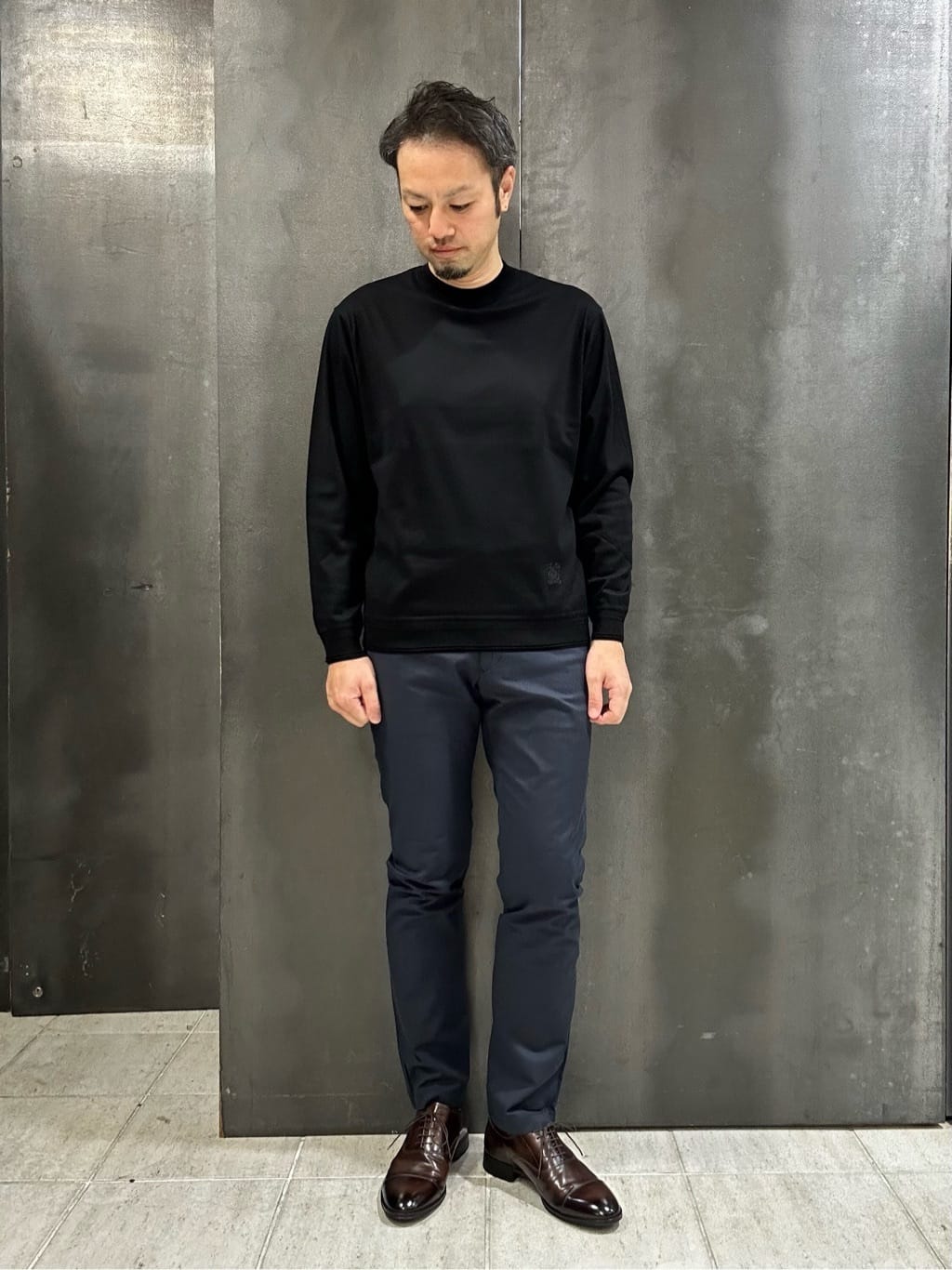 coheyさんの「TAKEO KIKUCHI｜【全7サイズ&times;8色展開！】トップマルチヘリンボン パンツ」を使ったコーディネート