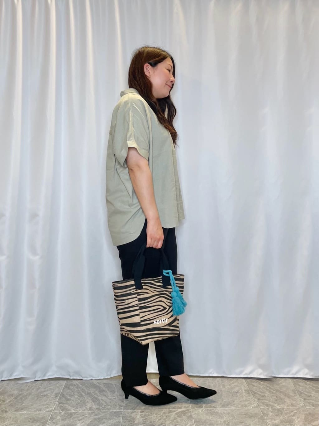 Ayaさんの「SHOO･LA･RUE｜【洗える/SS-3L】すっきりキレイにかっこよく 大人のテーパードパンツ」を使ったコーディネート