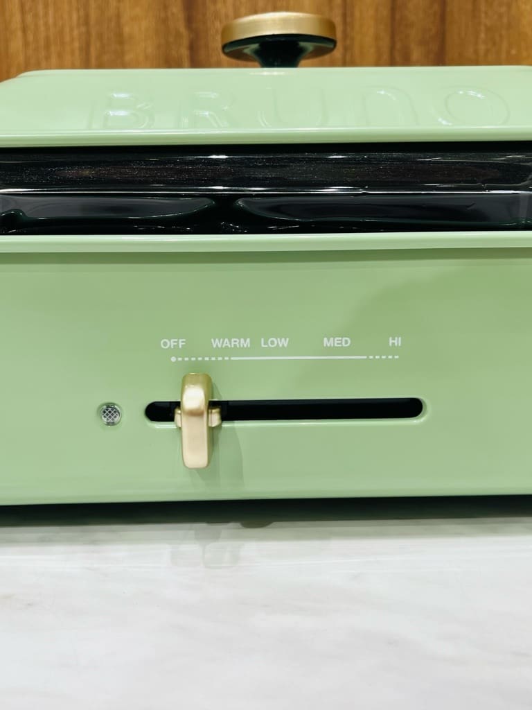 トミーさんの「212 KITCHEN STORE｜コンパクトホットプレート RD ＜BRUNO ブルーノ＞」を使ったコーディネート