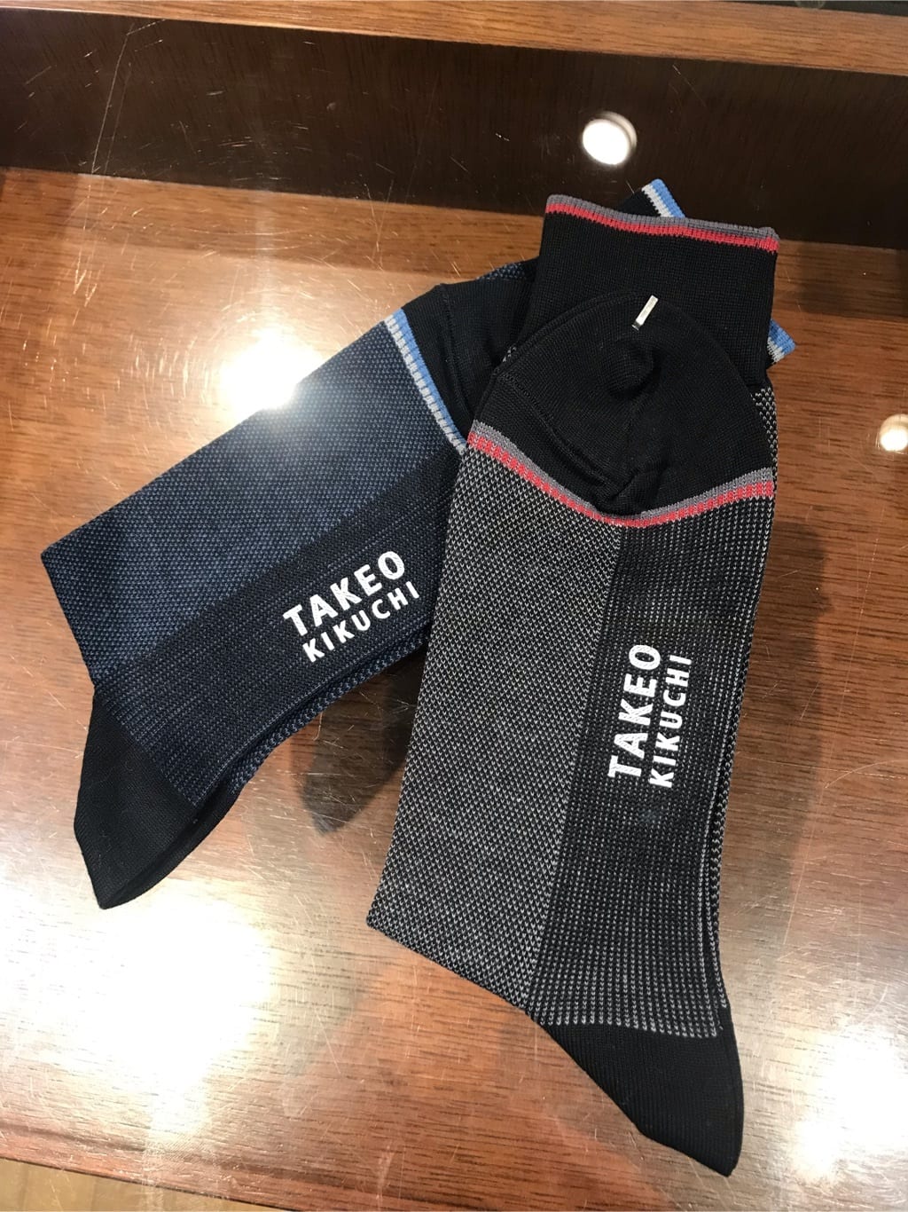 じゅんさんの「TAKEO KIKUCHI｜【抗菌防臭/日本製】バーズアイ ドレスソックス」を使ったコーディネート