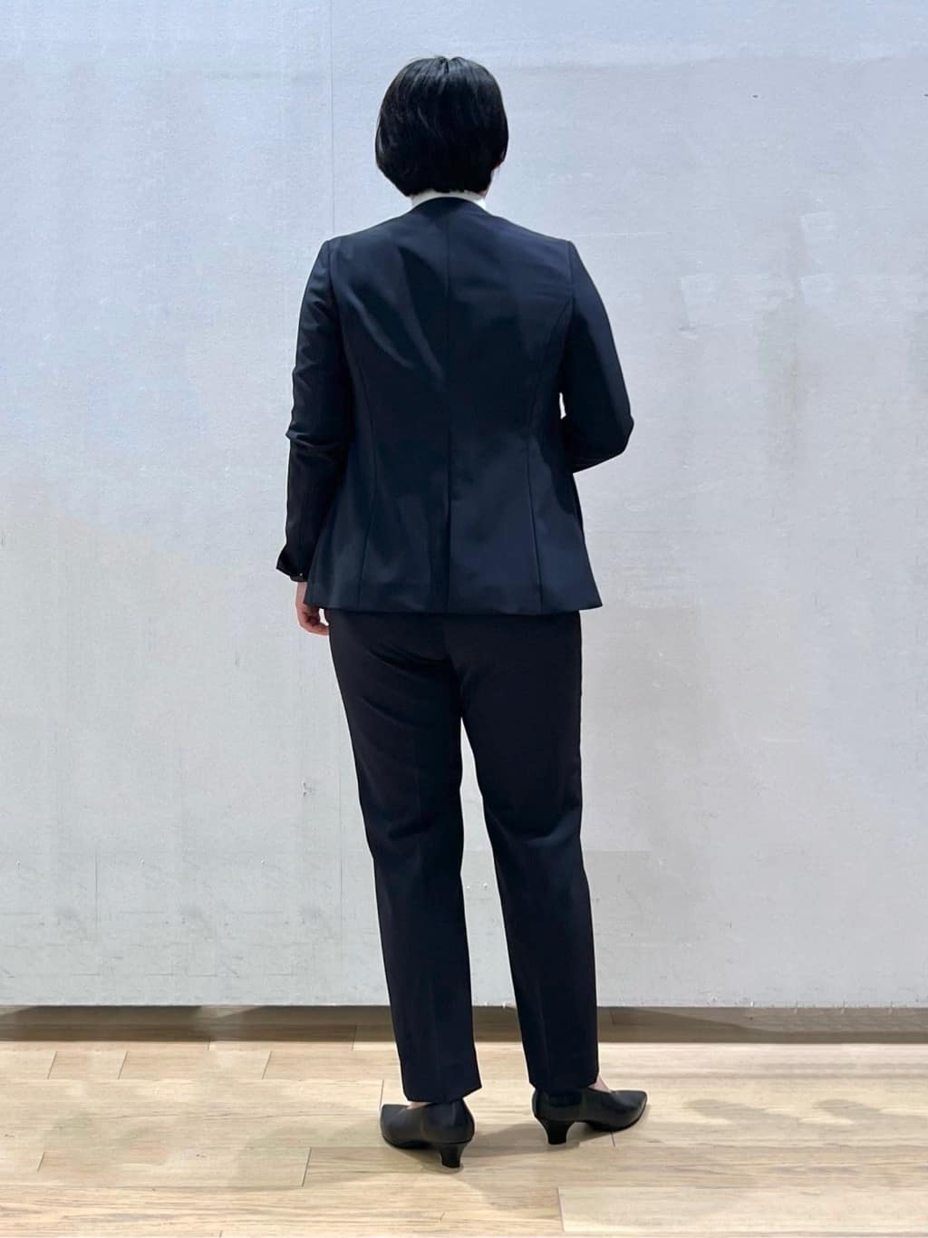 shimaさんの「INDIVI｜【洗える/UVケア/エコ/日本製】ストレッチノーカラージャケット」を使ったコーディネート