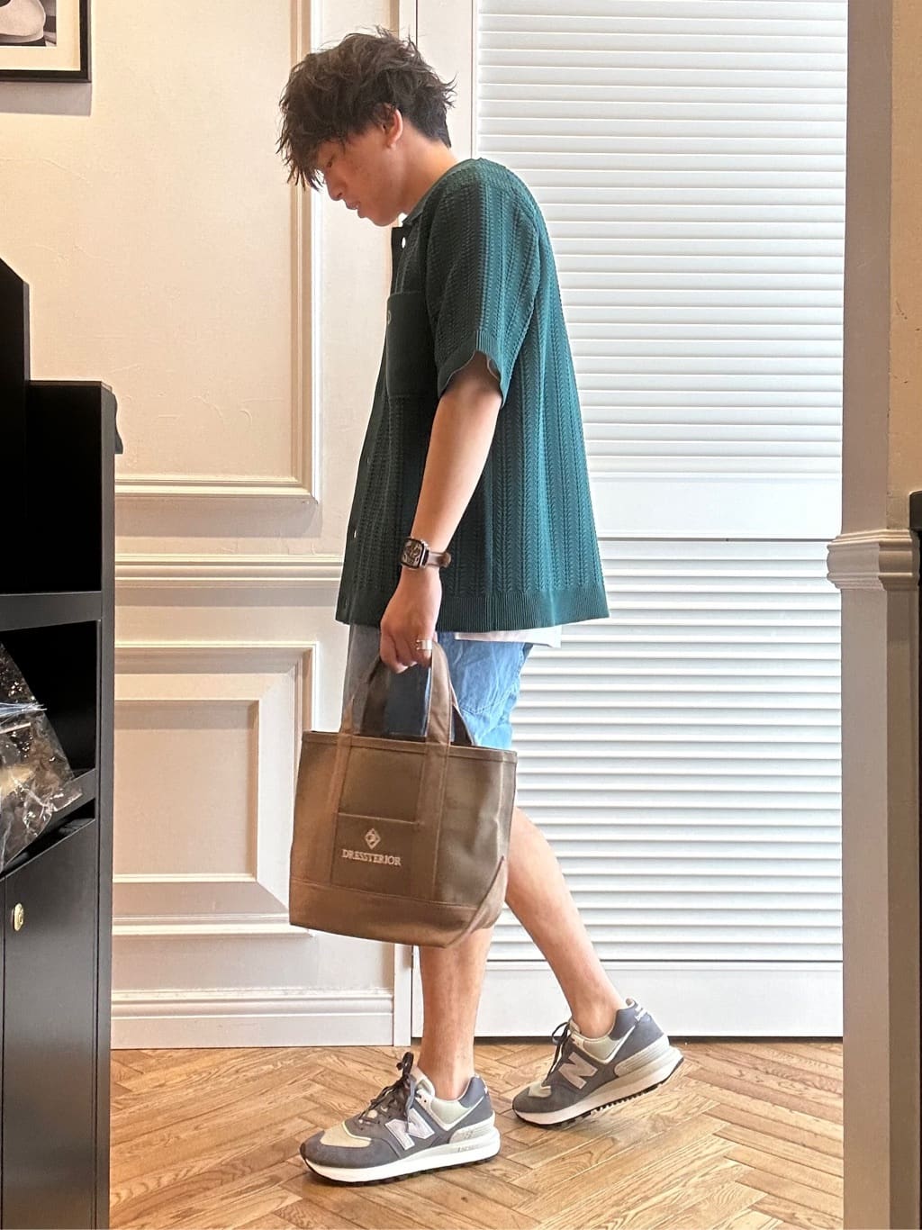 須田　慎二郎さんの「DRESSTERIOR｜」を使ったコーディネート