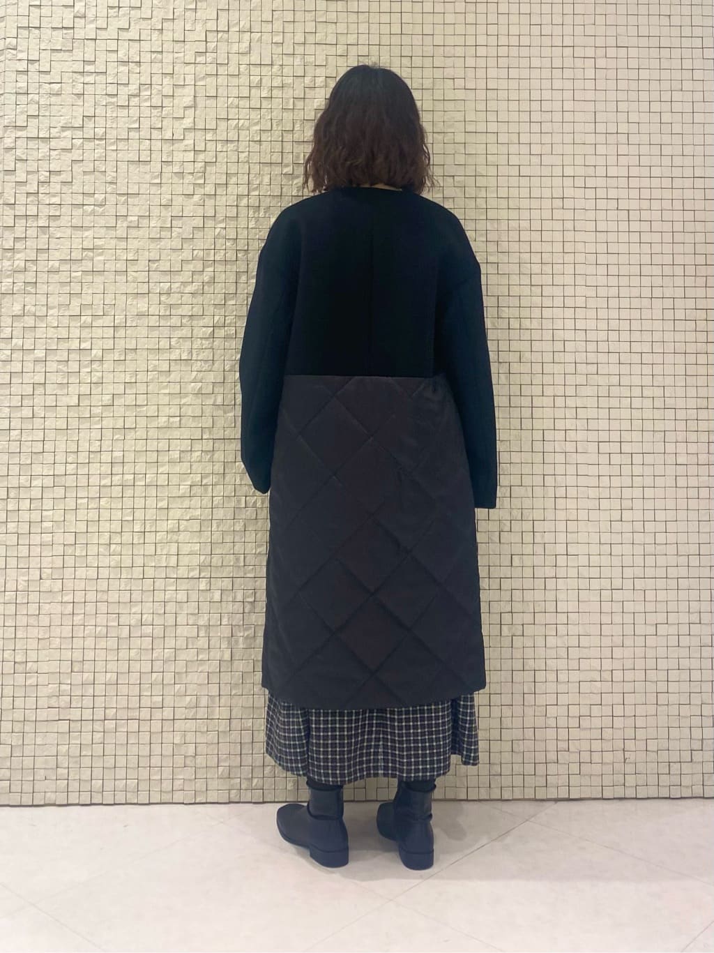 KARENさんの「INDIVI｜【セレモニーにおすすめ！】パール調トップネックレス」を使ったコーディネート