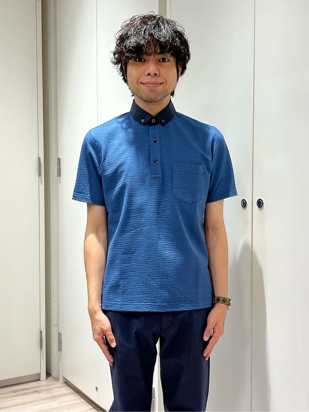 URAさんの「TAKEO KIKUCHI｜【全7サイズ&times;8色展開！】トップマルチヘリンボン パンツ」を使ったコーディネート