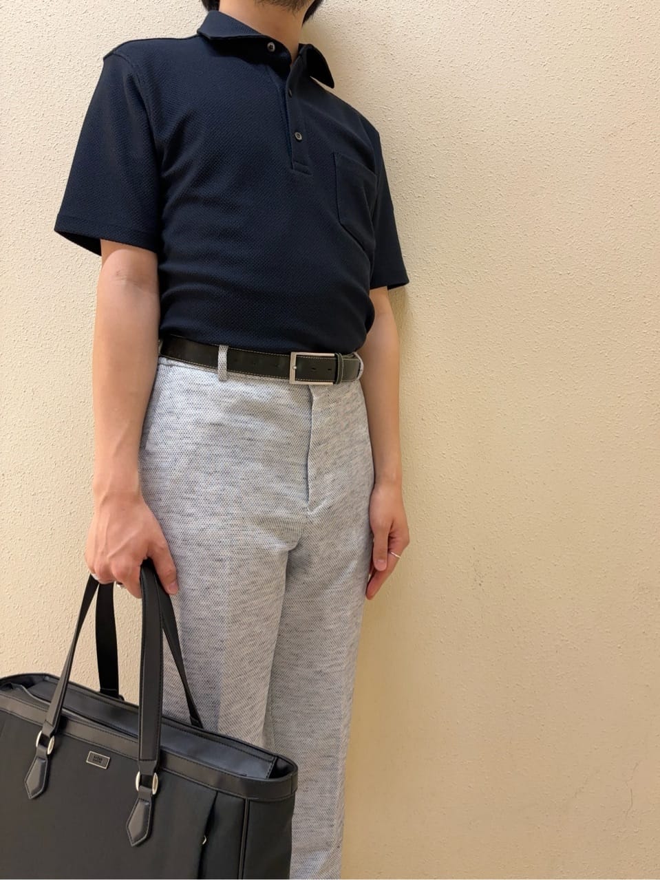 及川さんの「TAKEO KIKUCHI｜【尾州織】リネンブレンド メッシュパンツ」を使ったコーディネート