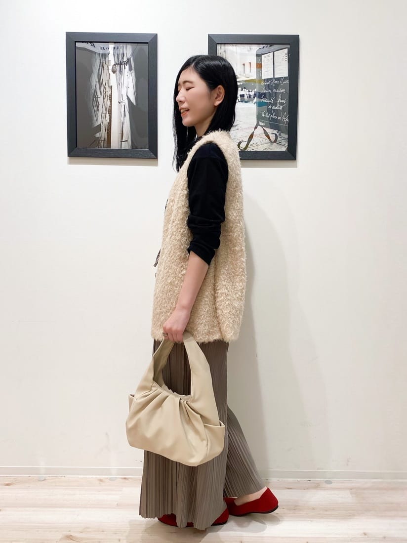 みぞさんさんの「SHOO･LA･RUE｜」を使ったコーディネート