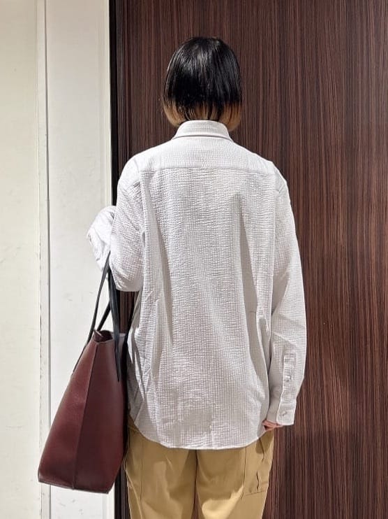 さやさんの「TAKEO KIKUCHI｜【抗菌防臭/シーズンレス】シアサッカー ジャージシャツ」を使ったコーディネート