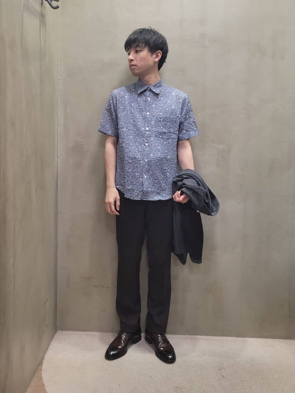 白木駆さんの「TAKEO KIKUCHI｜日本製 Uチップ ドレスシューズ」を使ったコーディネート
