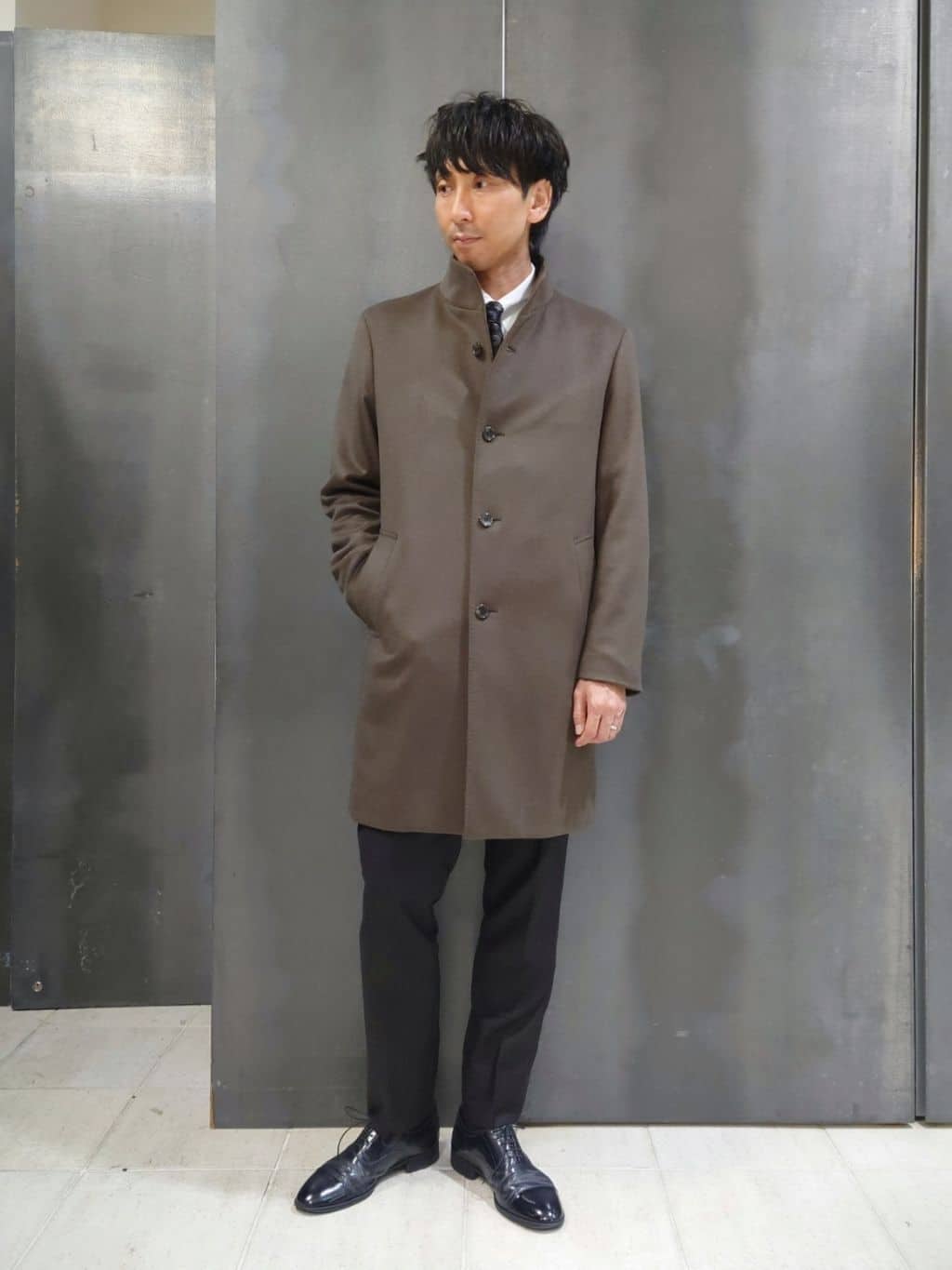 kawamuさんの「TAKEO KIKUCHI｜【ウールカシミヤブレンド】ビーバー調 スタンドカラー コート」を使ったコーディネート