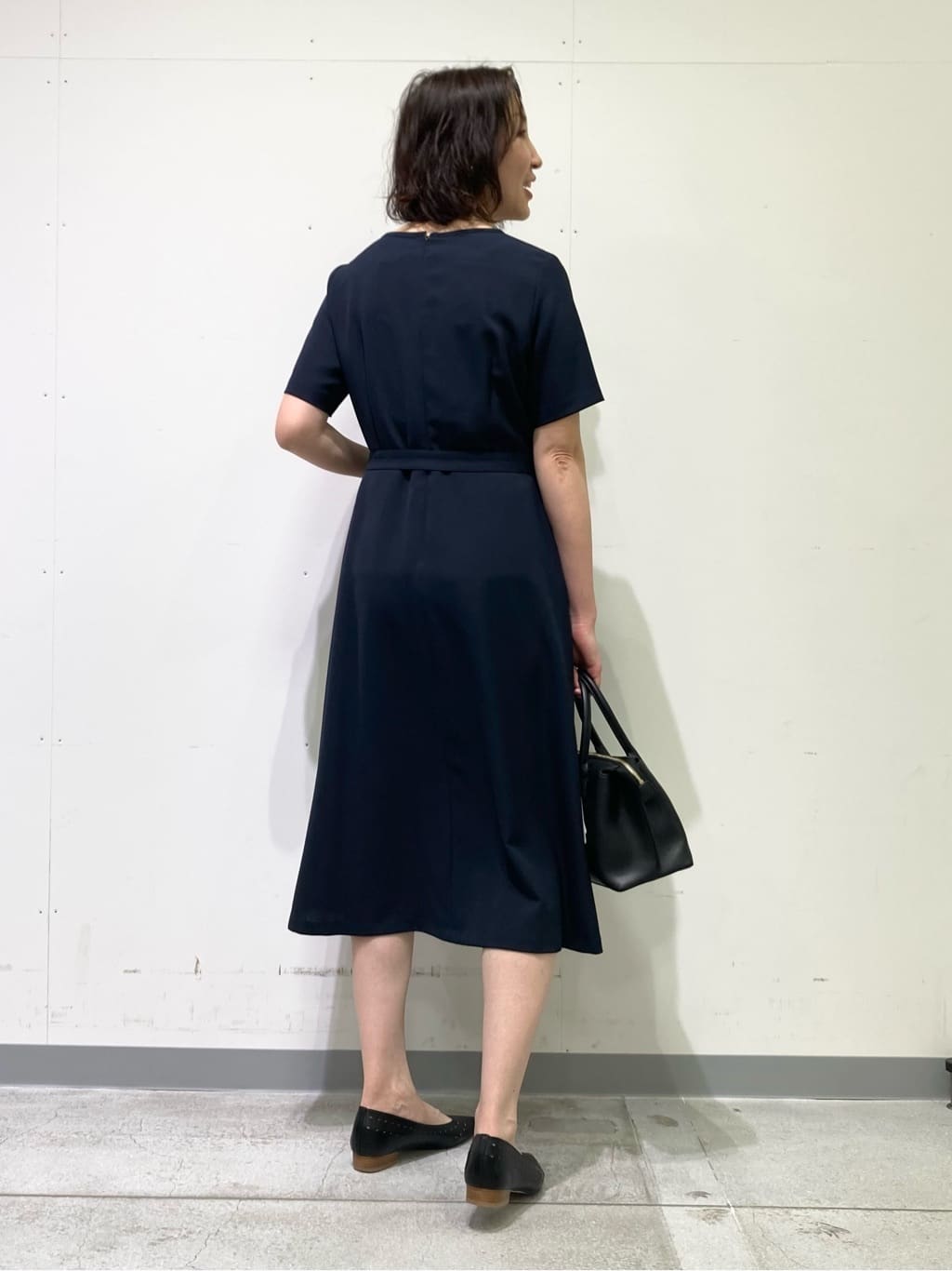 yuriさんの「INDIVI｜【定番スーツ／UVケア／洗える】ウール調ノーカラージャケット」を使ったコーディネート