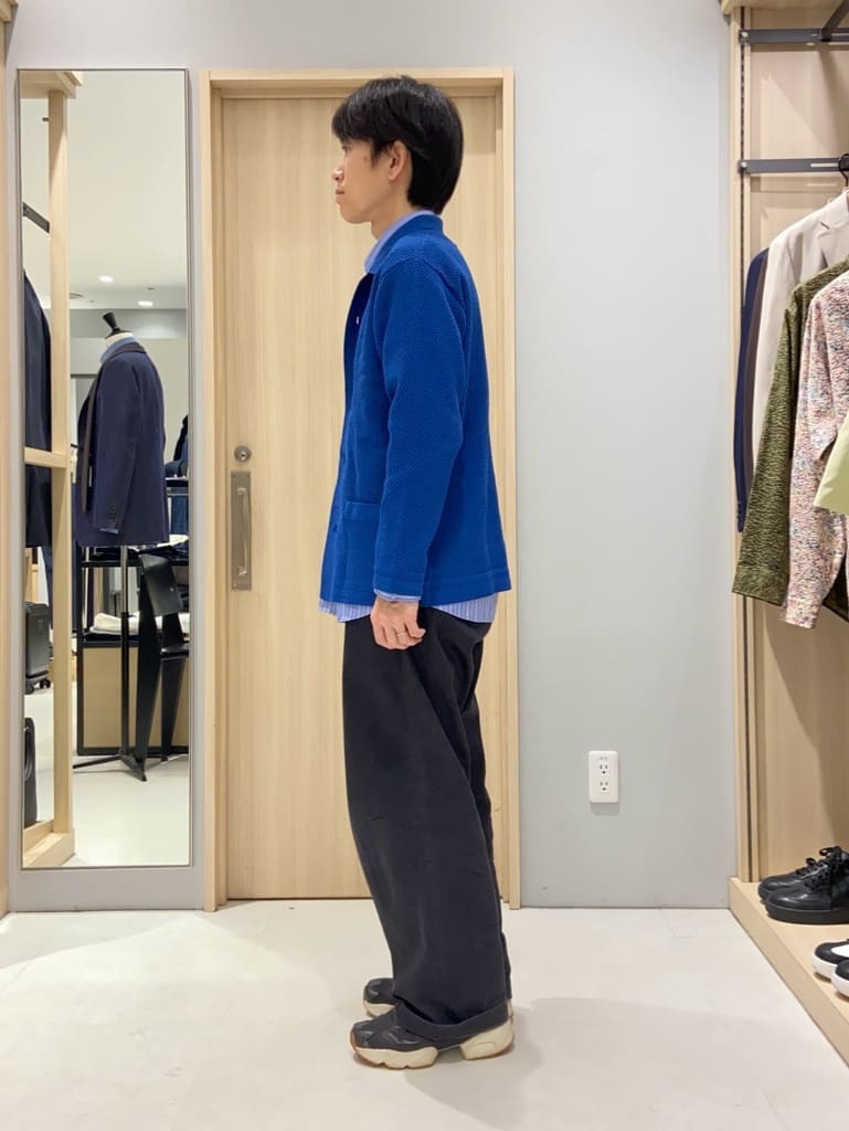 わいずみさんの「TAKEO KIKUCHI｜薄マチ スマート 大人　ワンショルダーバッグ」を使ったコーディネート
