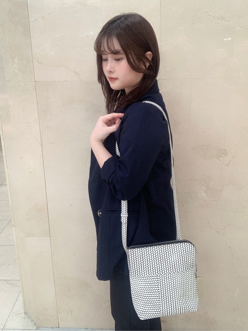 mさんの「HIROKO HAYASHI｜OTTICA（オッティカ）ショルダーバッグ」を使ったコーディネート