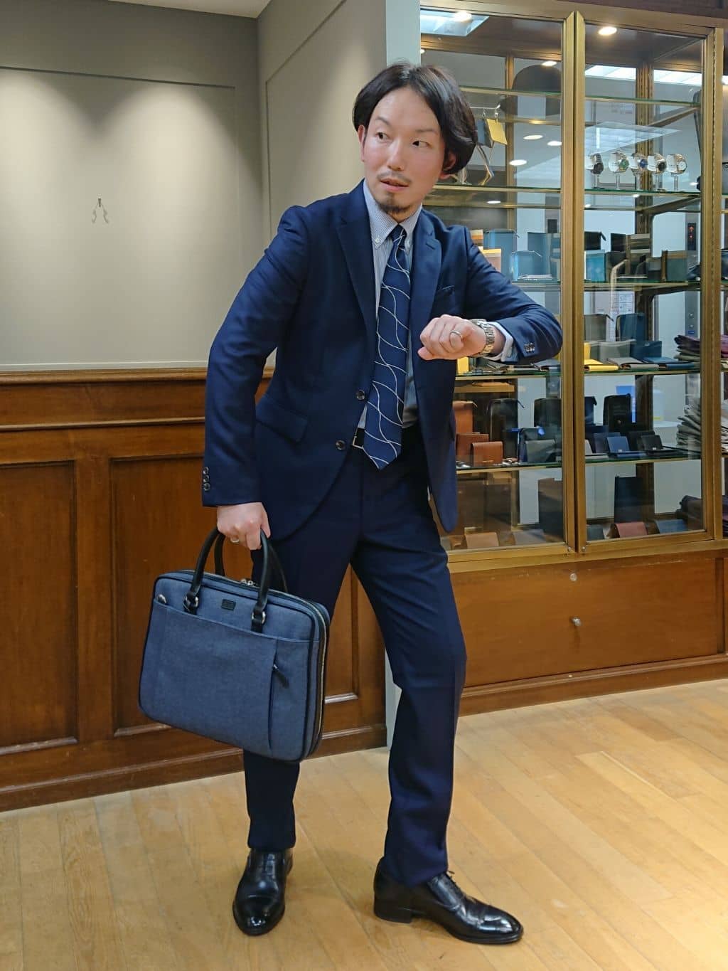 SHINTAROさんの「TAKEO KIKUCHI｜フォーマルチーフ」を使ったコーディネート