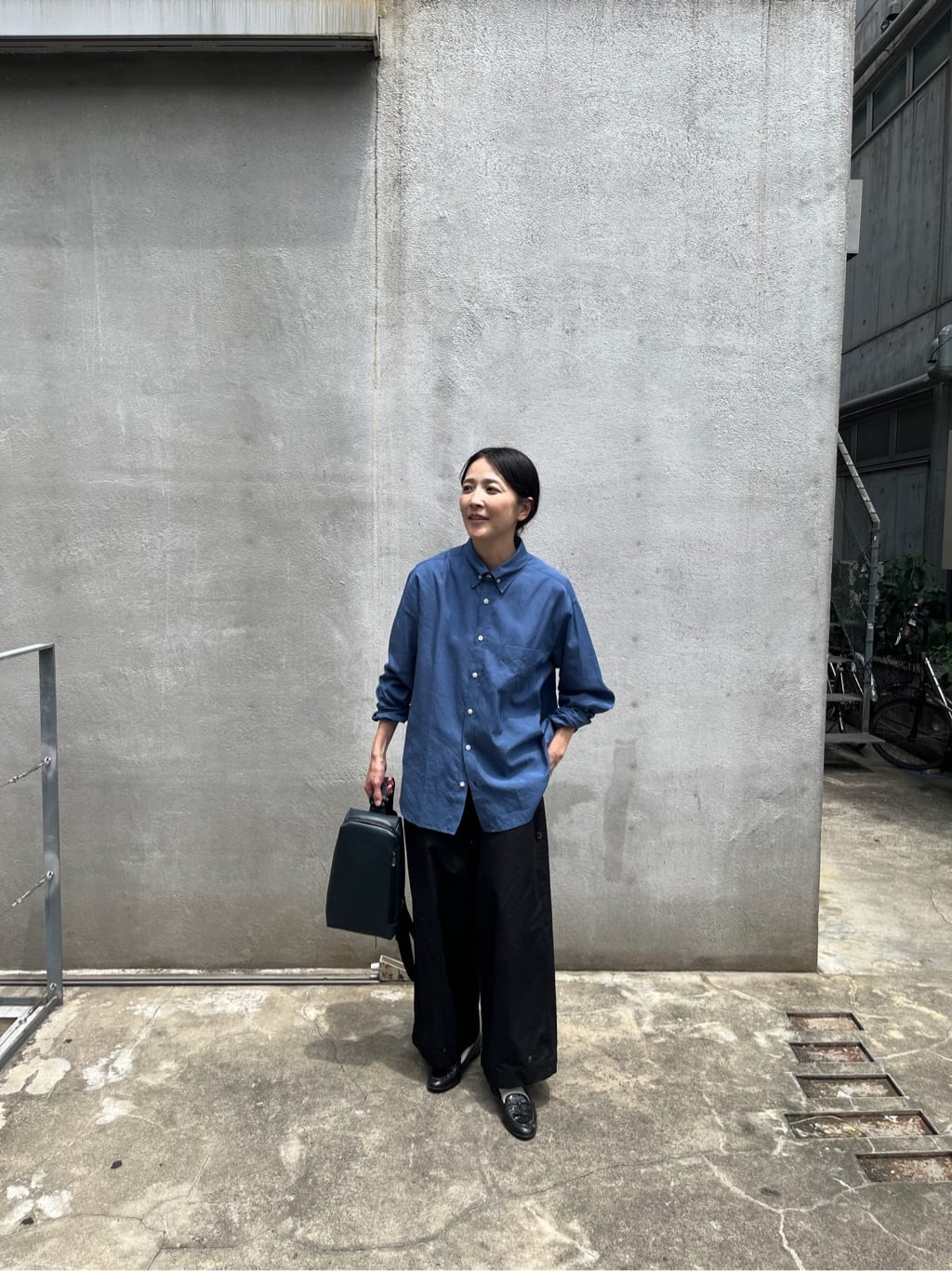 神野（jinno）さんの「TAKEO KIKUCHI｜【撥水】ライトウェイト ボディバッグ」を使ったコーディネート