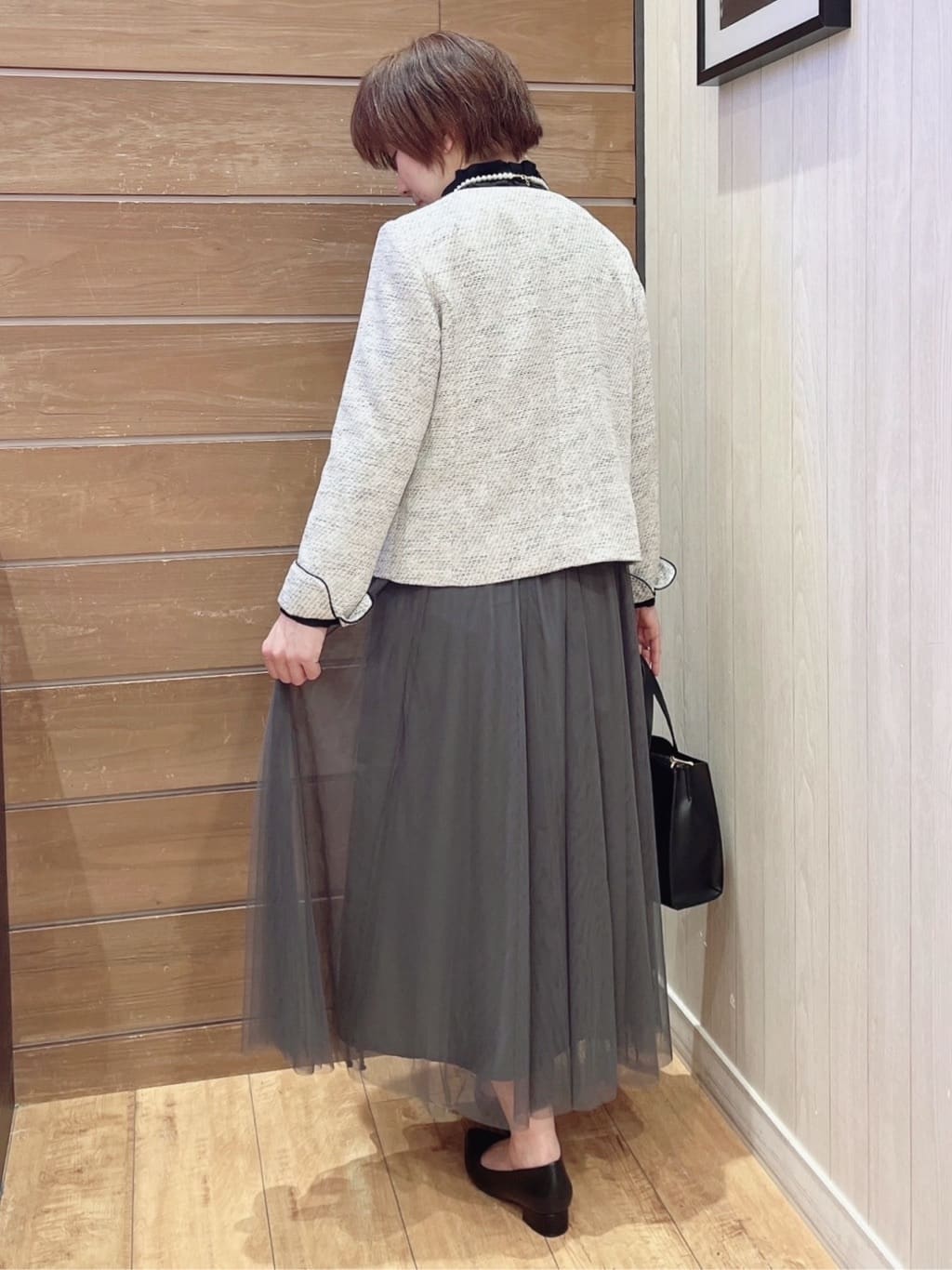 きょんさんの「SHOO･LA･RUE｜◆【通勤/セレモニー】女性らしいハートネック パイピング ツイードジャケット」を使ったコーディネート