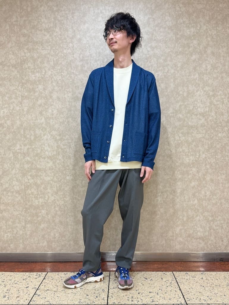 よっしーさんの「TAKEO KIKUCHI｜【抗菌防臭／5サイズ展開】ハイゲージポンチ Tシャツ」を使ったコーディネート