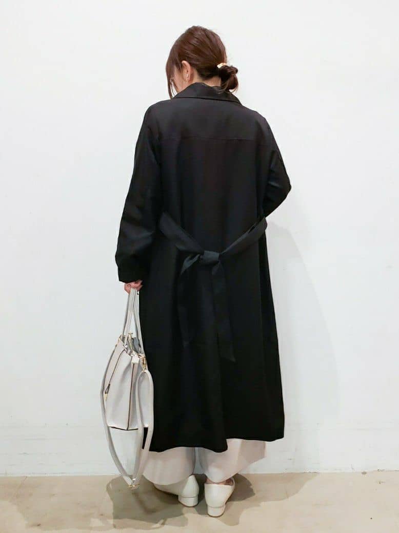 TSUCHIYAさんの「SHOO･LA･RUE｜【通勤/デイリー/セットアップ可】マルチに使える カットジョーゼット ワイドパンツ」を使ったコーディネート