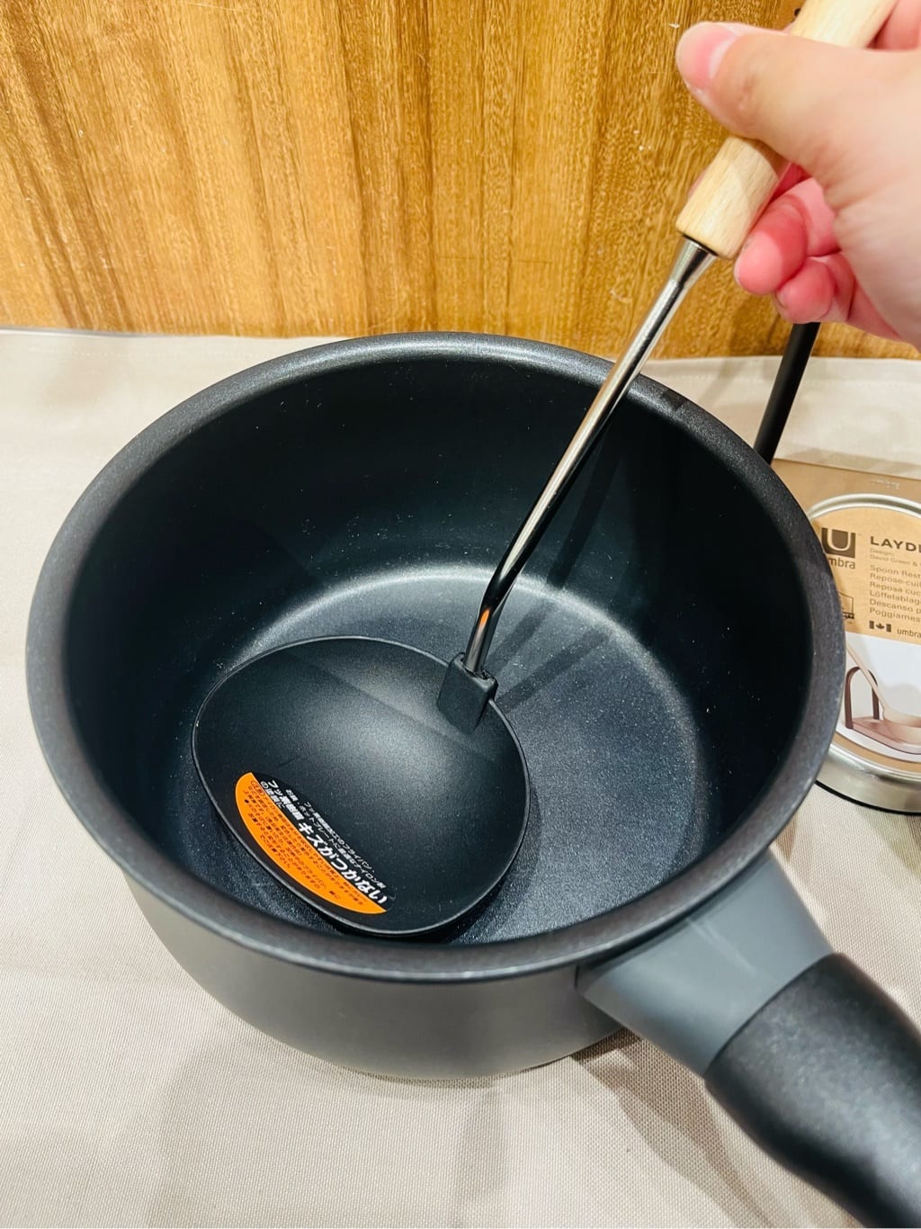 トミーさんの「212 KITCHEN STORE｜ミッドナイト片手鍋 16cm ＜MEYER マイヤー＞」を使ったコーディネート