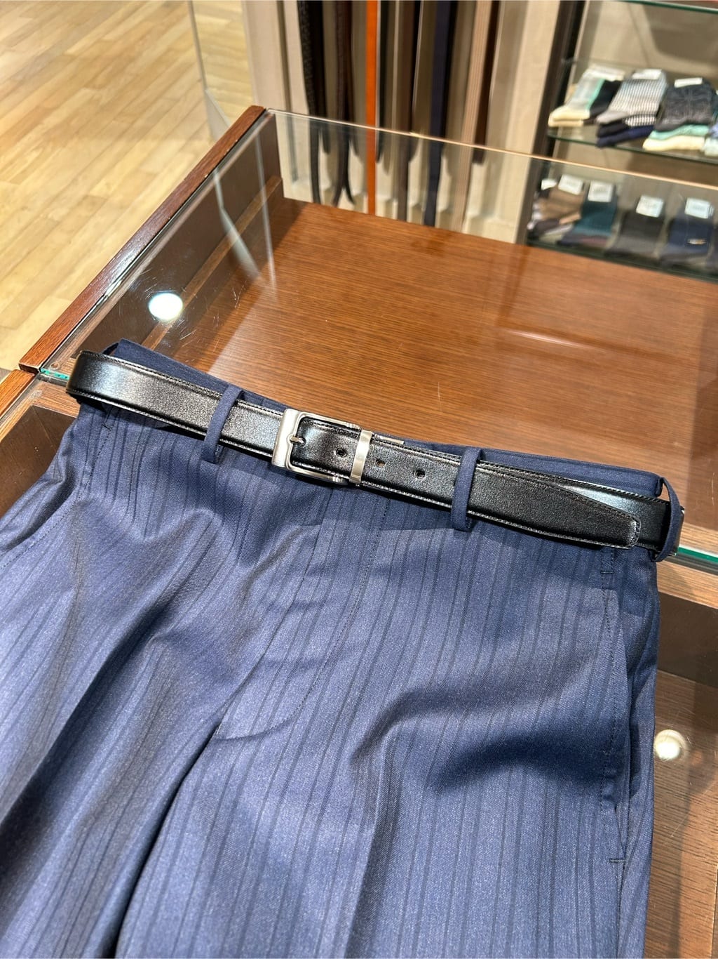 coheyさんの「TAKEO KIKUCHI｜【リバーシブル/Made in JAPAN】レザー ドレスベルト」を使ったコーディネート