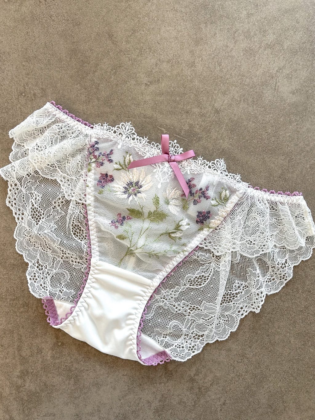 Umeさんの「Risa Magli｜フレデリカ ブラジャー」を使ったコーディネート