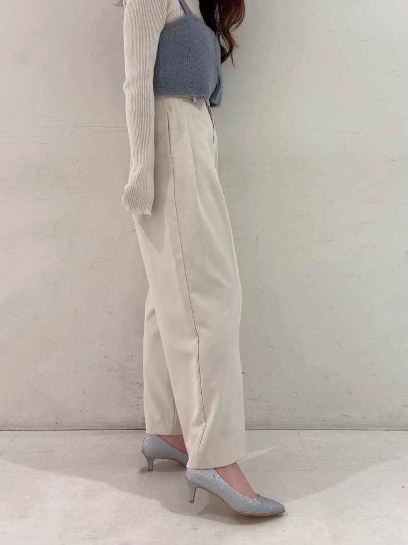 RINAさんの「ESPERANZA｜履きやすいパンプスヒール約5.5cm/グリッター」を使ったコーディネート
