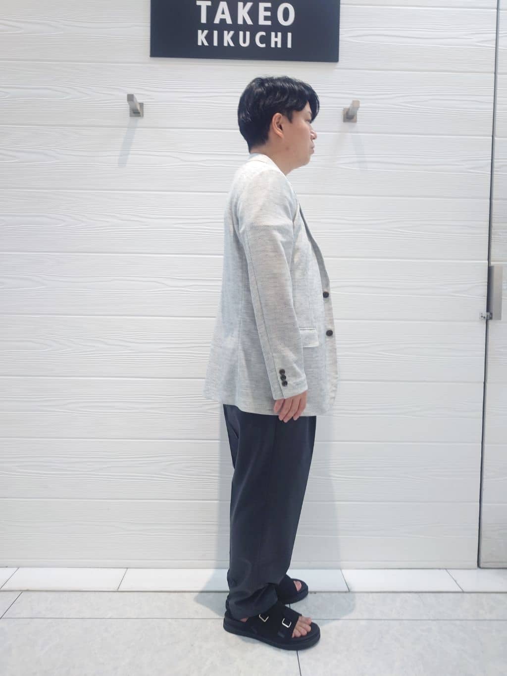 かずさんの「TAKEO KIKUCHI｜【尾州織】リネンブレンド メッシュ ジャケット」を使ったコーディネート