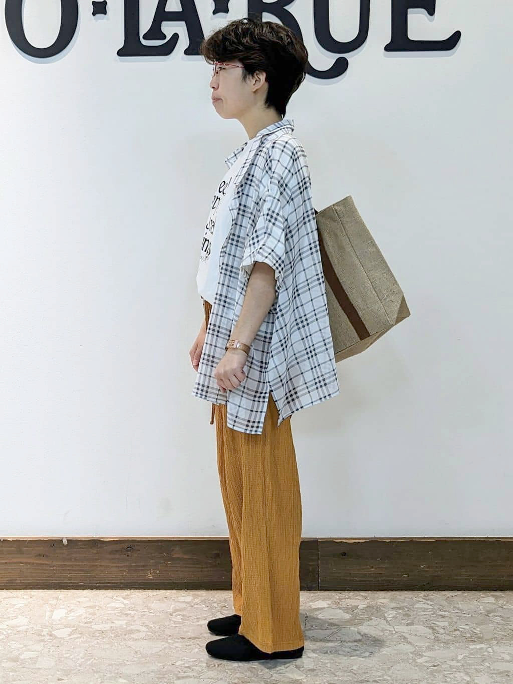 SHIORIさんの「SHOO･LA･RUE｜」を使ったコーディネート