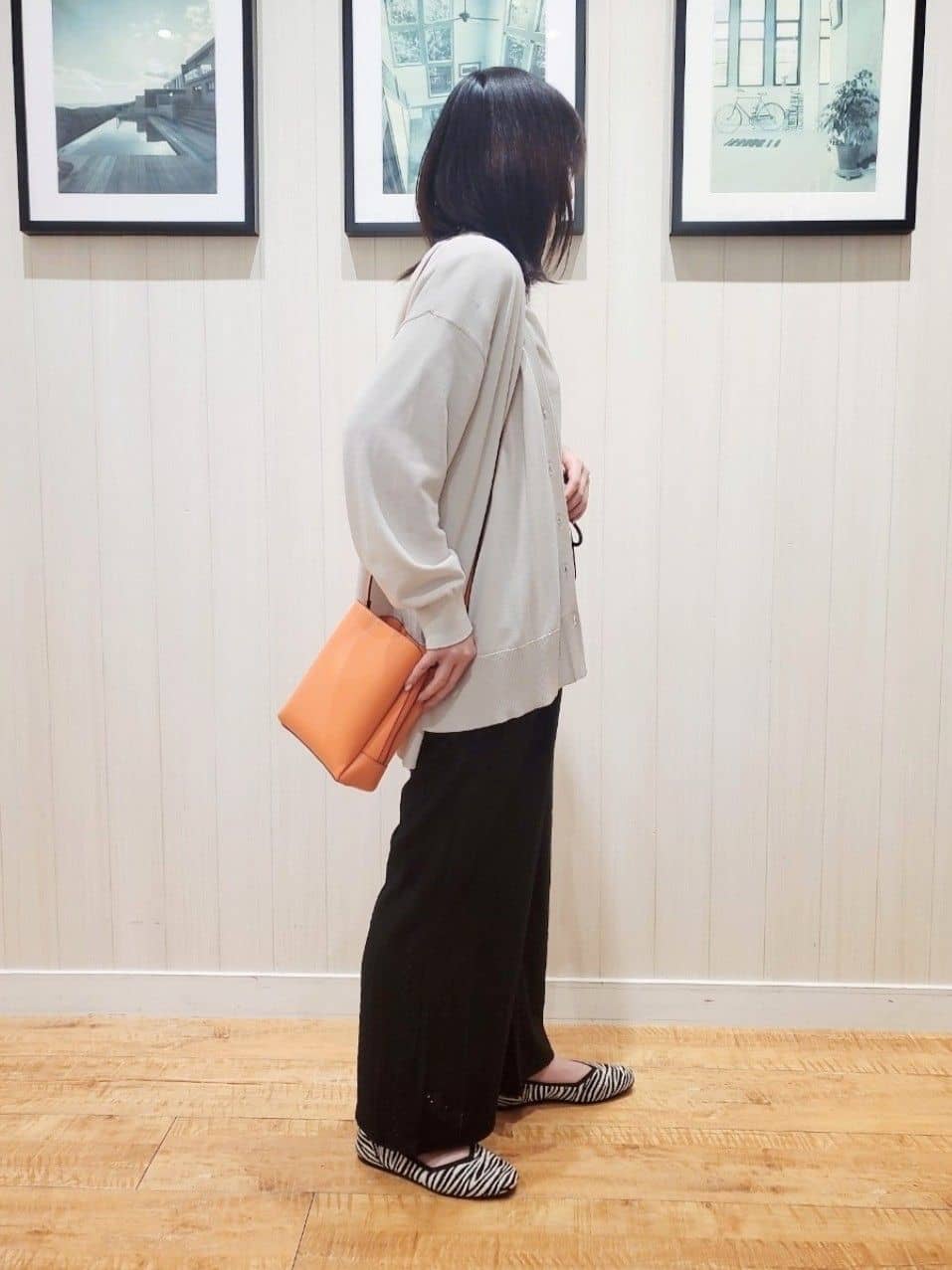 Ariさんの「SHOO･LA･RUE｜【軽量/大人カジュアル】 ふわっと軽い三層ショルダーバッグ」を使ったコーディネート