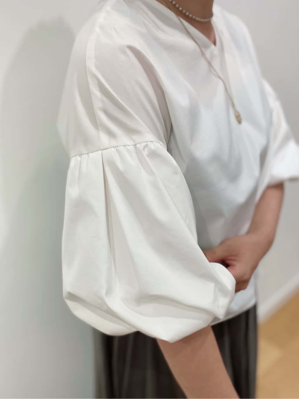 Sawaguchiさんの「DRESSTERIOR｜【STORY11月号掲載】レオパードシルクスカーフ」を使ったコーディネート