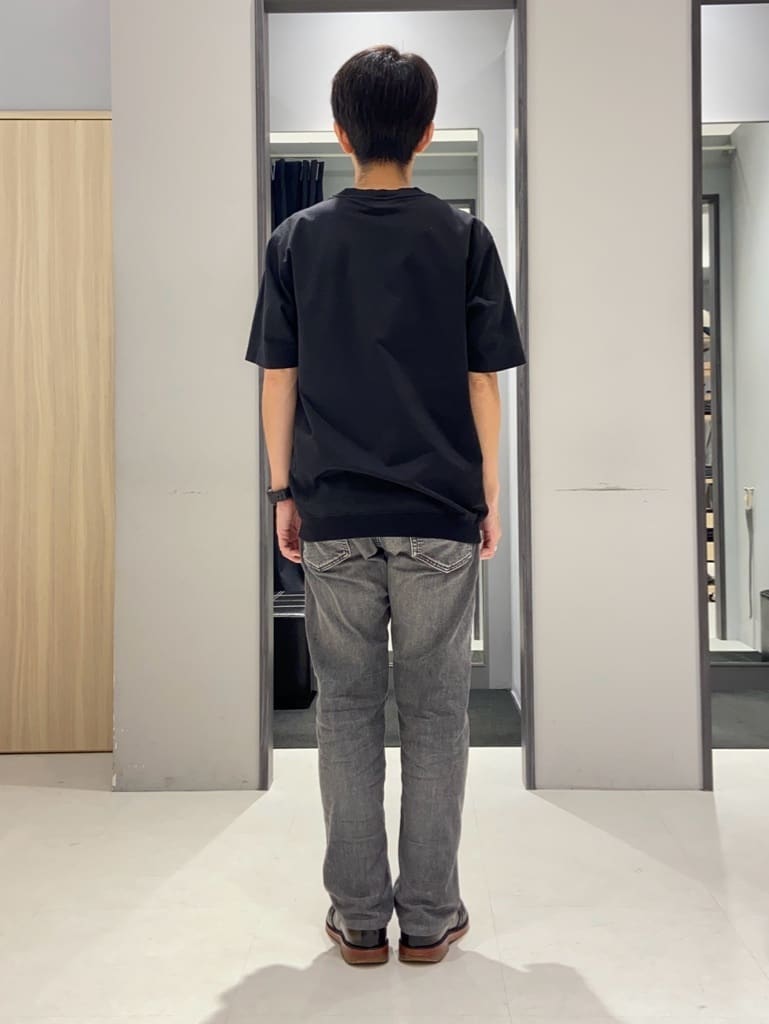 わいずみさんの「TAKEO KIKUCHI｜【抗菌防臭／5サイズ展開】ハイゲージポンチ Tシャツ」を使ったコーディネート
