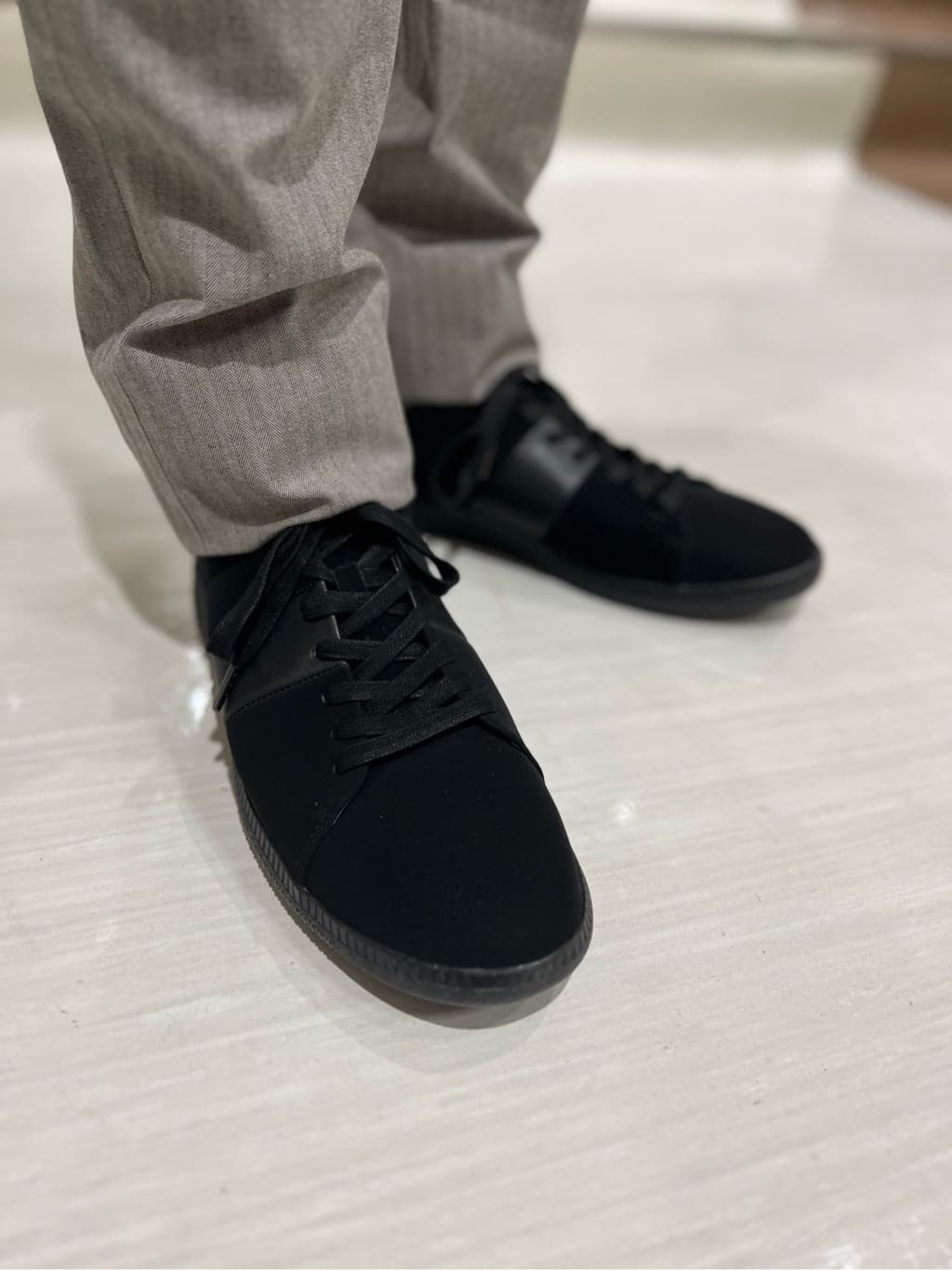 yutoさんの「TAKEO KIKUCHI｜【Made in JAPAN】播州織 ヘリンボン ストレート パンツ」を使ったコーディネート