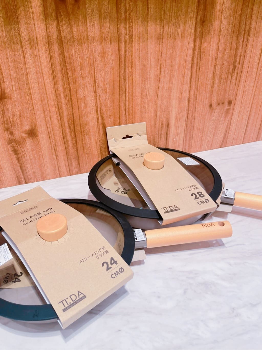アリオ川口さんの「212 KITCHEN STORE｜チタン＆ダイヤモンドＷコーティング フライパン24cm GY ＜TI：DA ティーダ＞」を使ったコーディネート