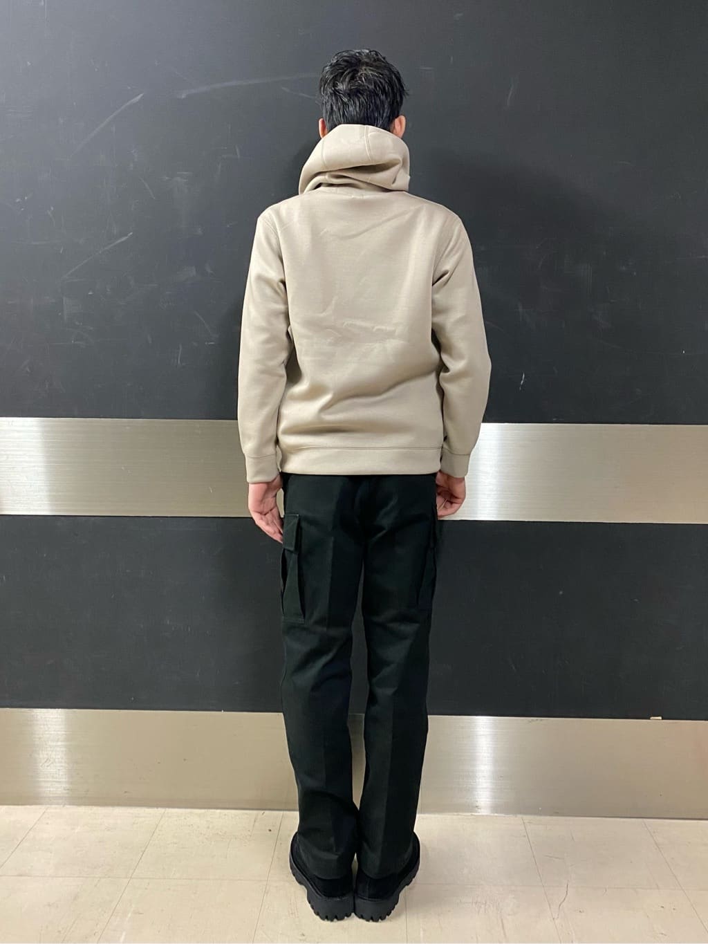 shoumaさんの「TAKEO KIKUCHI｜【Sサイズ～】エアダン プルオーバー パーカ」を使ったコーディネート
