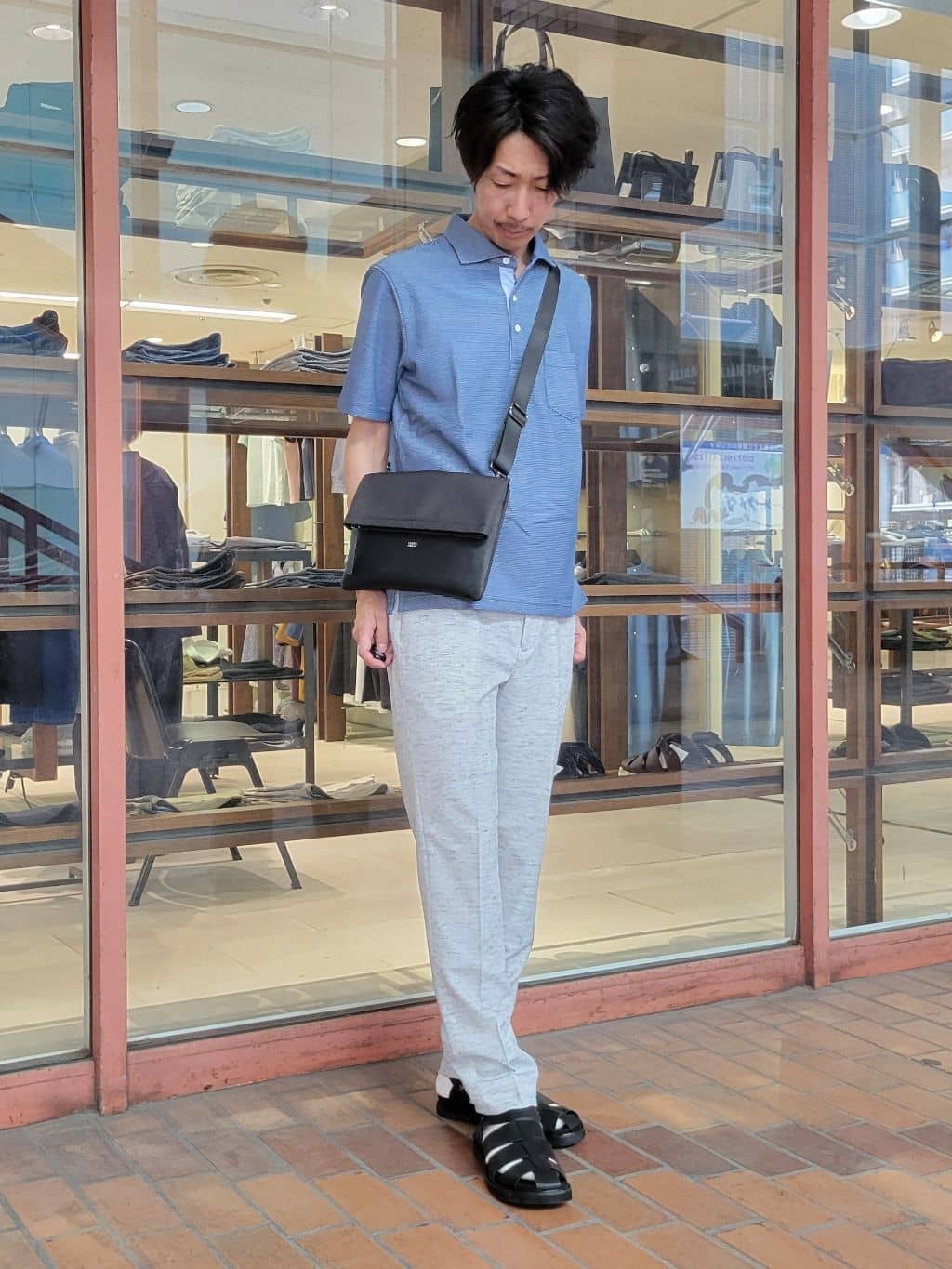 piroyaさんの「TAKEO KIKUCHI｜【抗菌防臭／9色5サイズ展開】ハニカムメランジ ポロシャツ」を使ったコーディネート