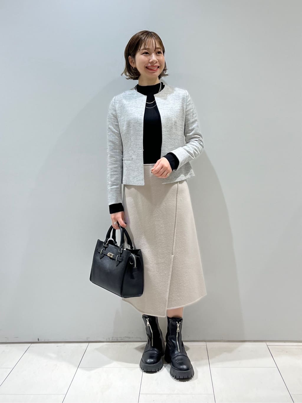 KAOさんの「INDIVI｜【定番人気！/名品コート/日本製】ウール100%チェスターコート」を使ったコーディネート