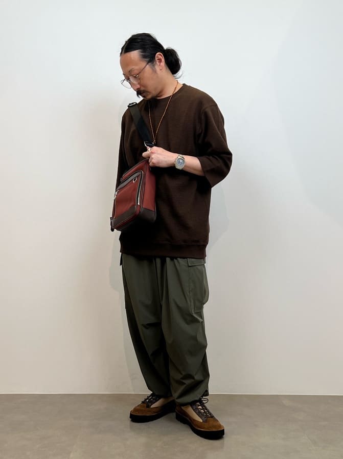 川口(髭長髪)さんの「TAKEO KIKUCHI｜【OJO DE MEX】Mexican Rosario Necklace」を使ったコーディネート