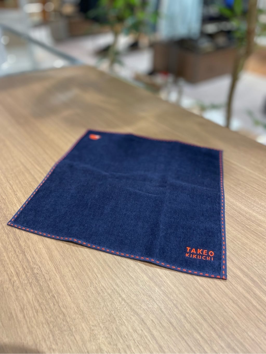 コウノ モトヤさんの「TAKEO KIKUCHI｜【Made in JAPAN】タオルハンカチ」を使ったコーディネート