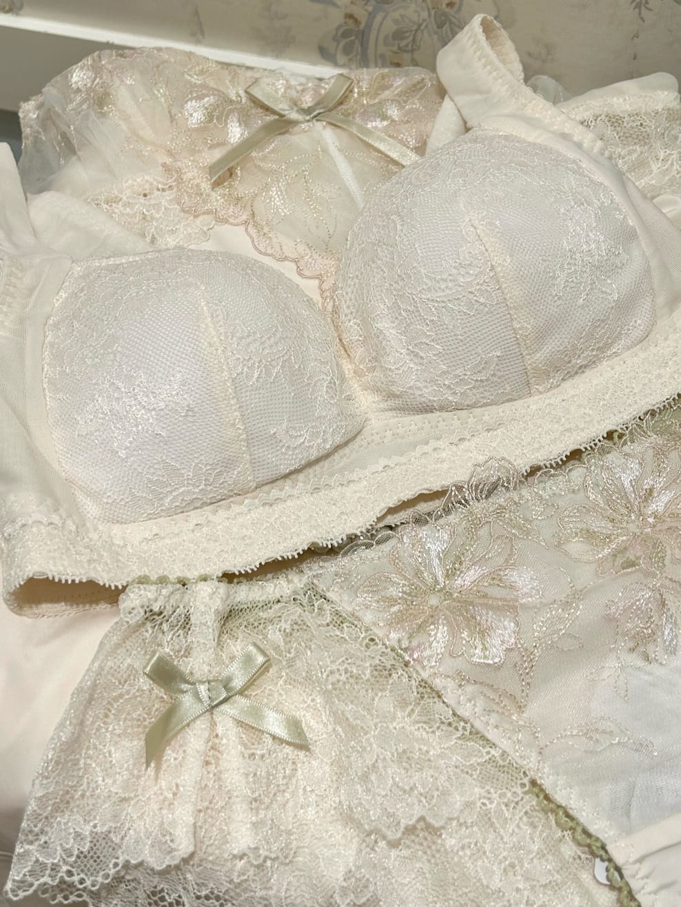 ichiさんの「Risa Magli｜シャンタル ブラジャー」を使ったコーディネート