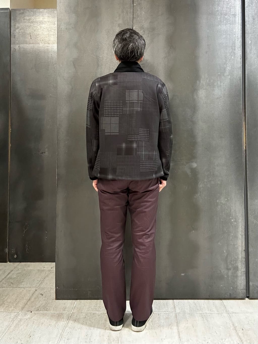 coheyさんの「TAKEO KIKUCHI｜【全7サイズ&times;8色展開！】トップマルチヘリンボン パンツ」を使ったコーディネート