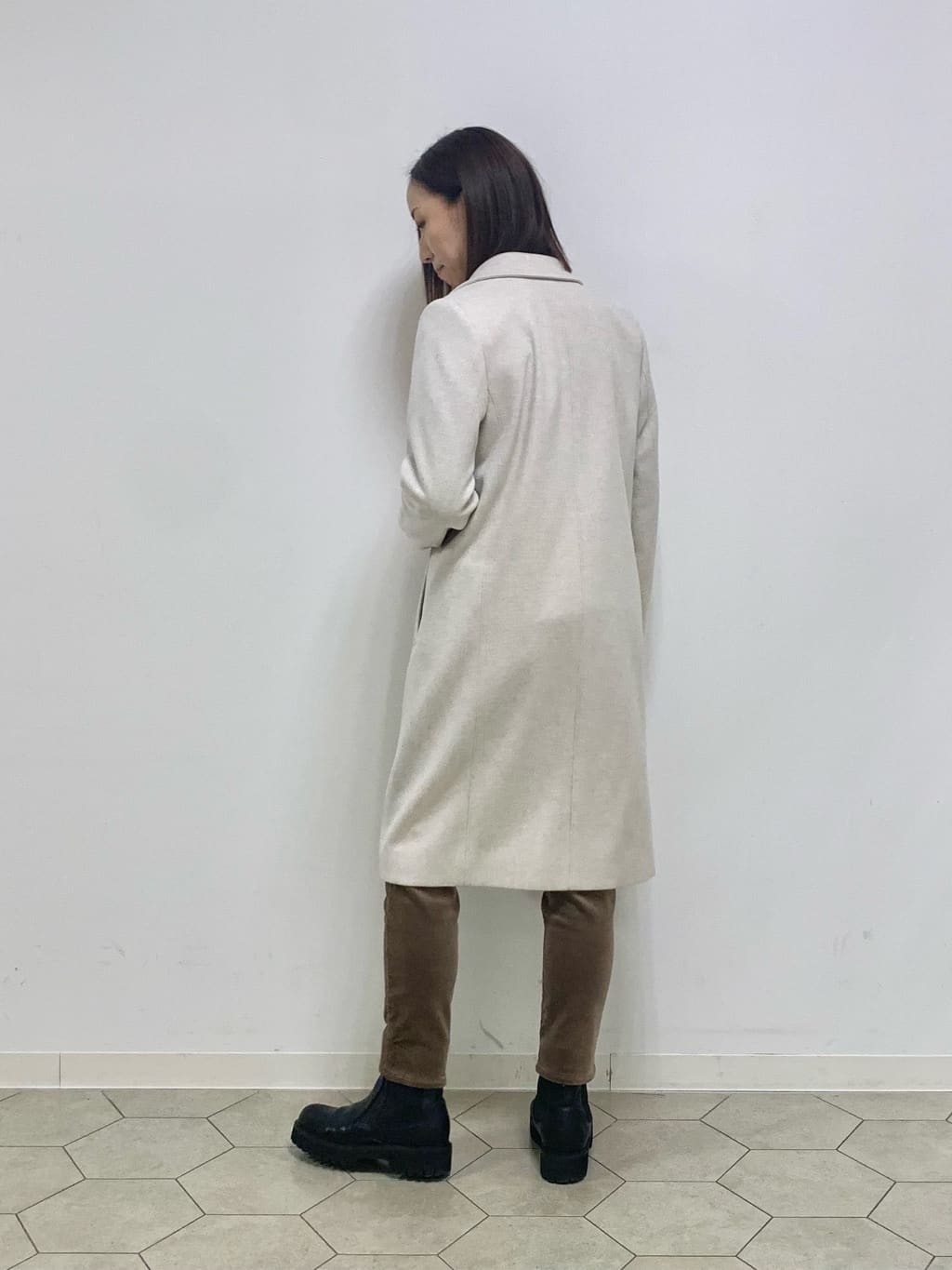 yurinaさんの「INDIVI｜【定番人気！/名品コート/日本製】ウール100%チェスターコート」を使ったコーディネート