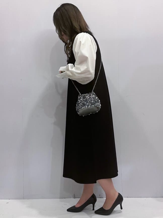 momoさんの「OPAQUE.CLIP｜【抗菌防臭加工/7cmヒール】ベーシックパンプス/通勤対応」を使ったコーディネート