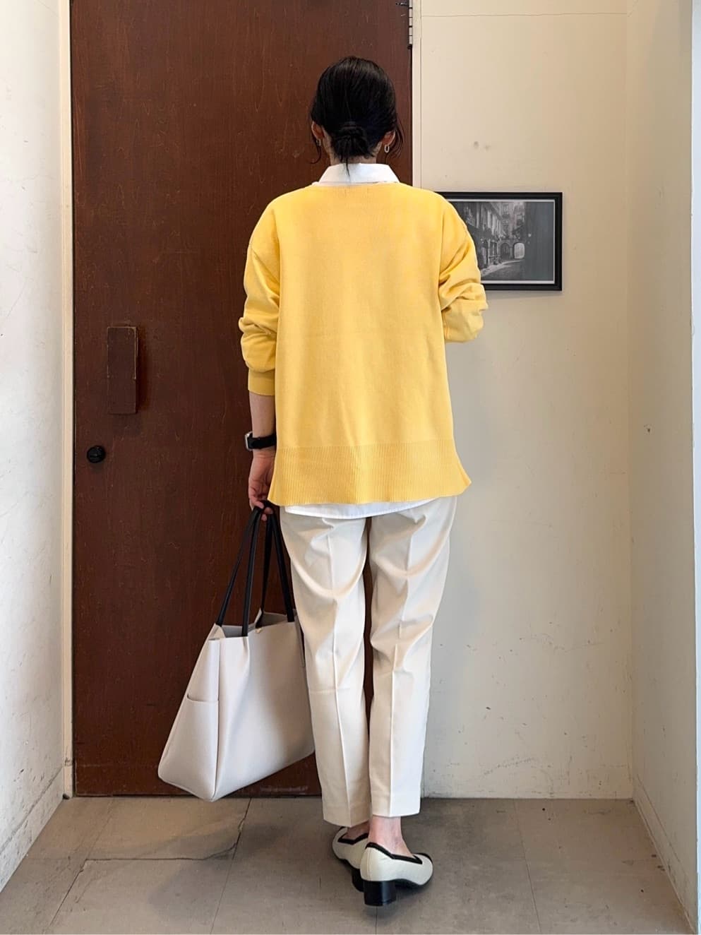 𝐇𝐢𝐫𝐨𝐦𝐢さんの「SHOO･LA･RUE｜【洗える/SS-3L】すっきりキレイにかっこよく 大人のテーパードパンツ」を使ったコーディネート